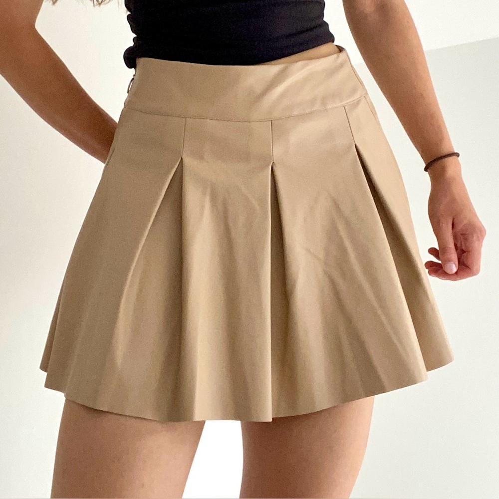Wet Seal // pleated skirt